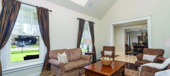 5 bedrooms House in Oakville, Canada No. 859 9