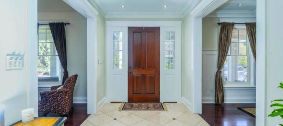 5 bedrooms House in Oakville, Canada No. 859 7