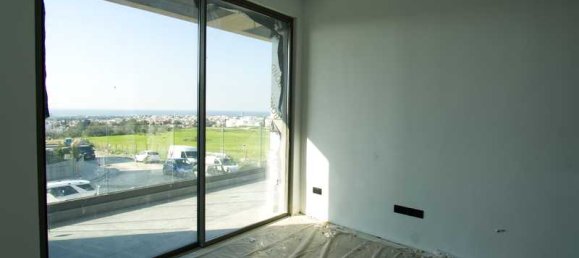 3 bedrooms Villa in Geroskípou, Cyprus No. 18548 7