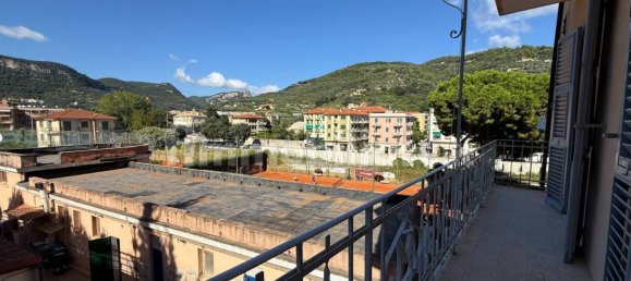 3 bedrooms Apartment in Finale Ligure, Italy No. 351165 9