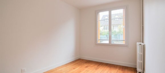 Квартира с 2 спальнями в Коломб, Франция № 180766 5