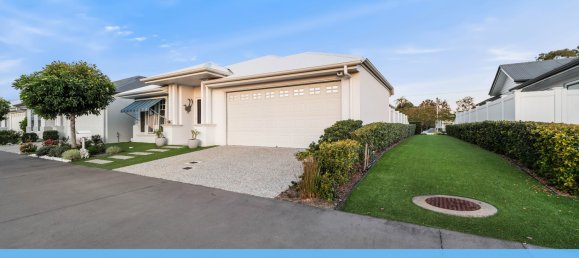 2 chambres Maison à Beachmere, Australia No. 338 4