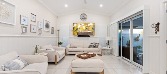 2 chambres Maison à Beachmere, Australia No. 338 7