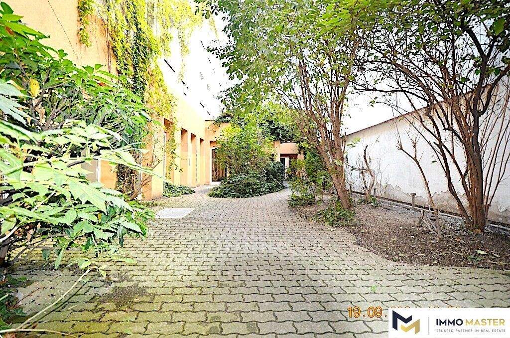 2 rooms Apartment in Rudolfsheim-Funfhaus, Austria No. 148131