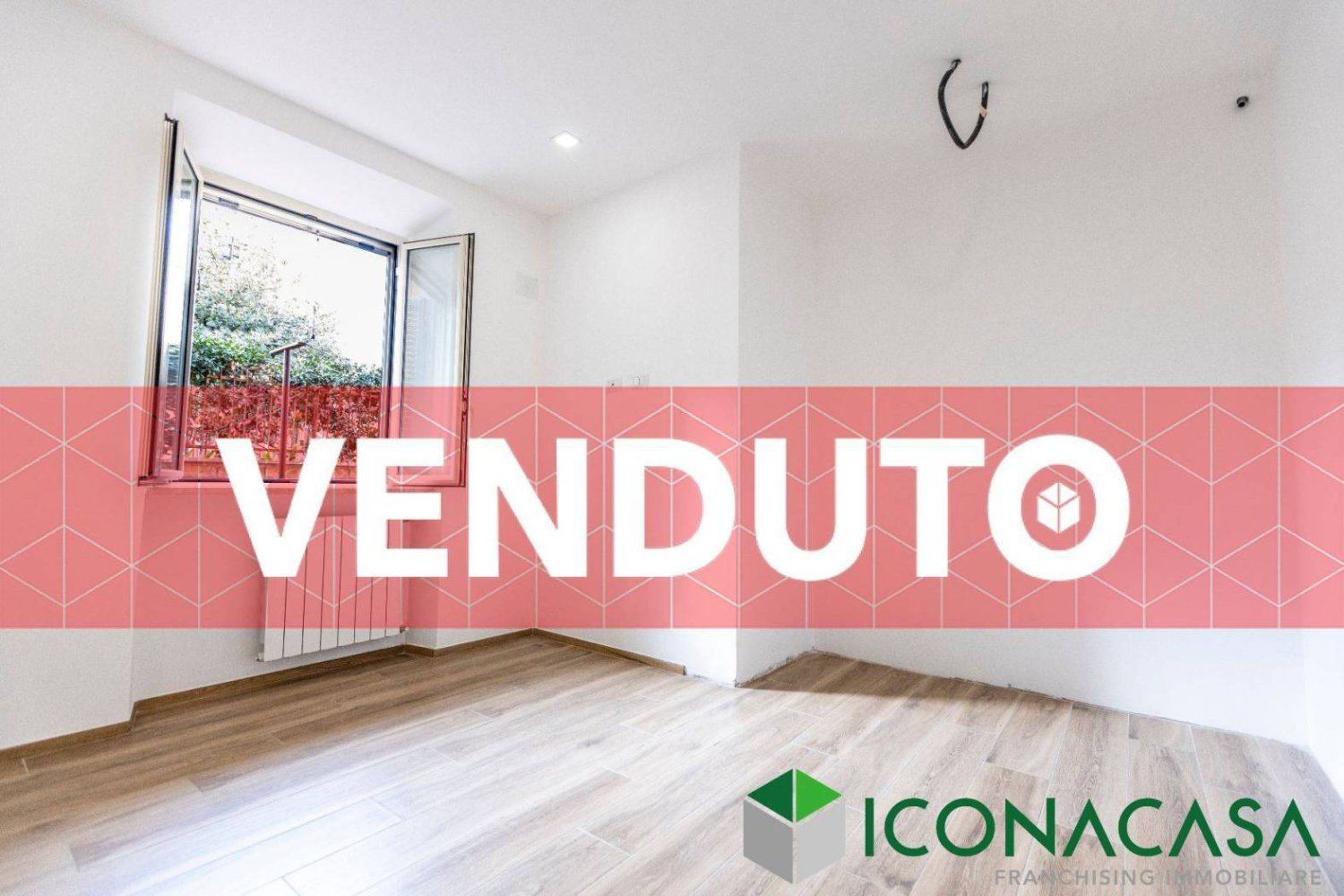 Квартира с 2 спальнями в Чампино, Италия № 21320