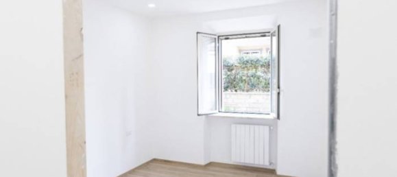 Квартира с 2 спальнями в Чампино, Италия № 21320 7