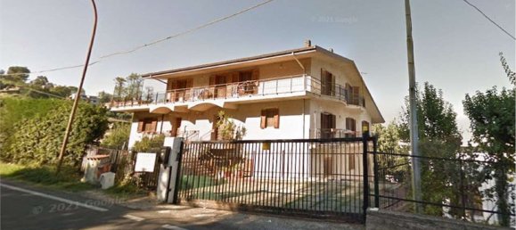 3-salle Appartement à Carolei, Italy No. 182495 6