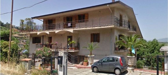 3-salle Appartement à Carolei, Italy No. 182495 2