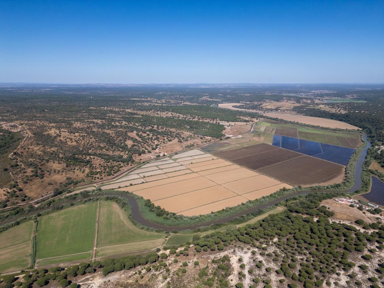 136m² Land in Alcacer do Sal, Portugal No. 209012