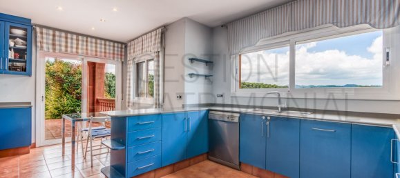 3 bedrooms House in Santa Eulalia De Roncana, Spain No. 182370 5