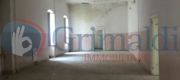 2000m² Building in Trani, Italy No. 365257 12