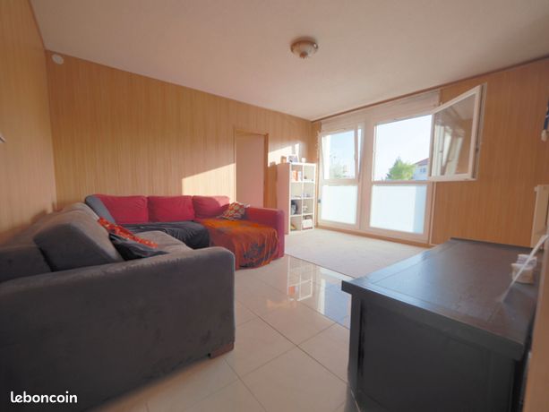 2 غرف نوم شقة في Pantin, France رقم 300261