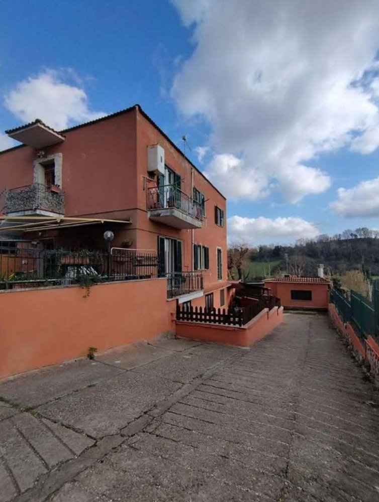 5-Zimmer Wohnung in Rome, Italy, Nr. 196505