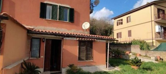 5-Zimmer Wohnung in Rome, Italy, Nr. 196505 2