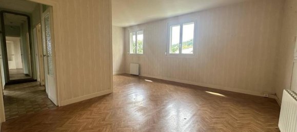 2 bedrooms House in Laon, France No. 255441 5