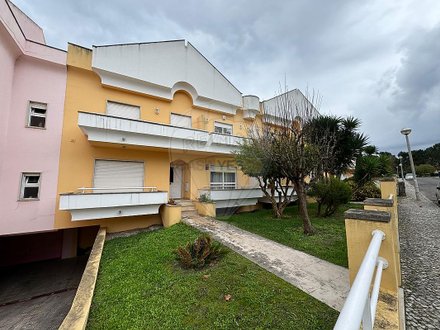 Дом с 3 спальнями в Калдаш да Раинья, Португалия № 20127