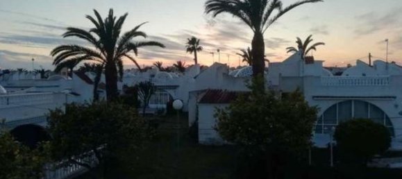 Bungalow de 2 dormitorios en Alicante, Spain No. 178485 2