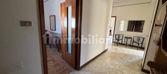 4 bedrooms Apartment in Taranto, Italy No. 342355 5