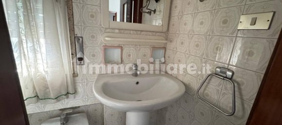 4 bedrooms Apartment in Taranto, Italy No. 342355 10