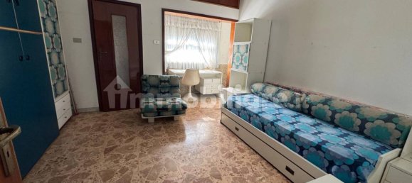 4 bedrooms Apartment in Taranto, Italy No. 342355 8