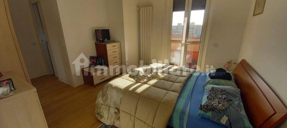2 bedrooms Apartment in Milan, Italy No. 248684 9