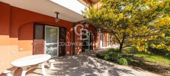 6 rooms Villa in Busto Arsizio, Italy No. 140487 3