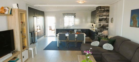 3 bedrooms Apartment in Alicante, Spain No. 176267 3