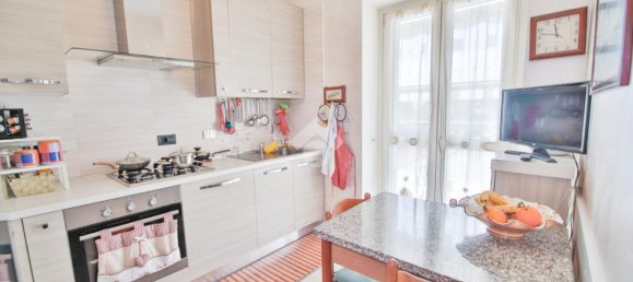 5 rooms Apartment in San Benigno Canavese, Italy No. 18413 4