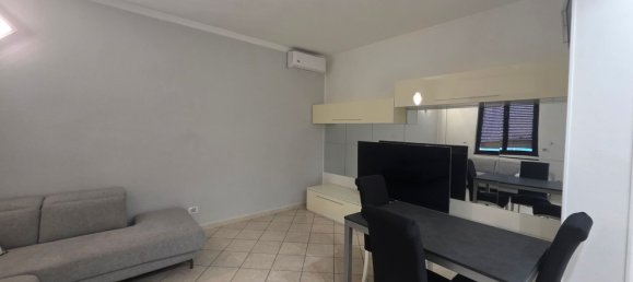 Apartamento de 3 habitaciónes en Pioltello, Italy No. 261211 4