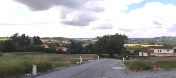  قطعة أرض في Maine-et-Loire, France رقم 96770 2