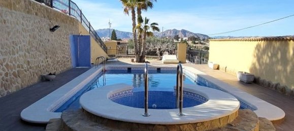 4 غرف نوم منزل في Alicante, Spain رقم 185182 3