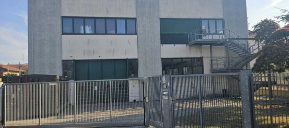 Склад 2300м² в Галларате, Италия № 263889 45