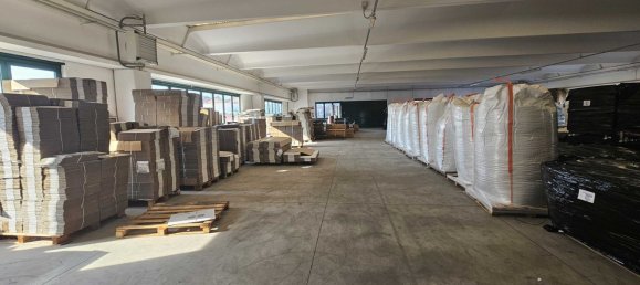 Склад 2300м² в Галларате, Италия № 263889 34