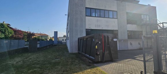 Склад 2300м² в Галларате, Италия № 263889 16