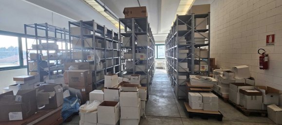 Склад 2300м² в Галларате, Италия № 263889 38