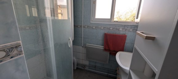 Edificio de 6 habitaciónes en Chateaudun, France No. 89530 8