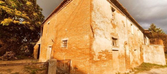 10-Zimmer Haus in Foiano della Chiana, Italy, Nr. 228402 11