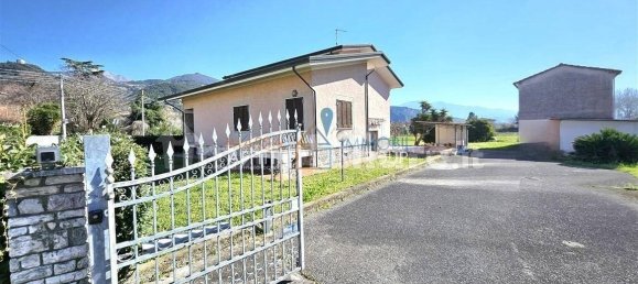 3 bedrooms Villa in Montignoso, Italy No. 48885 6