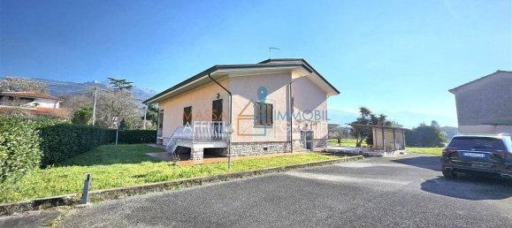 3 bedrooms Villa in Montignoso, Italy No. 48885 8