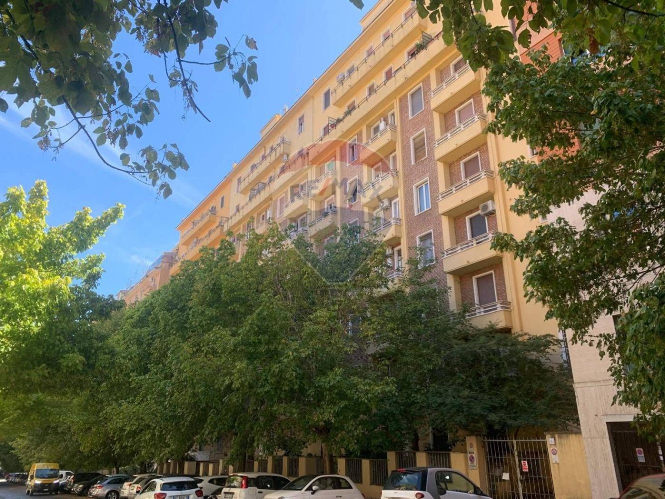 4 bedrooms Apartment in Rome, Italy No. 315099