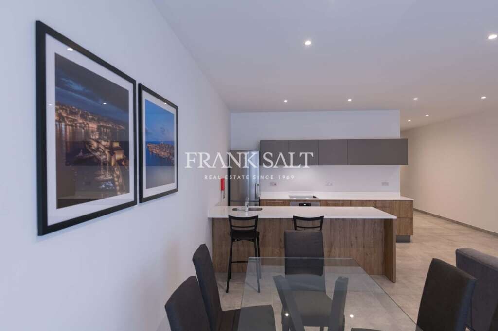 2 bedrooms Apartment in Gzira, Malta No. 6835