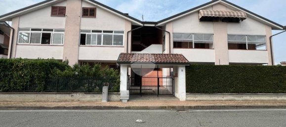 Apartamento de 3 dormitorios en Borgaro Torinese, Italy No. 302775 6
