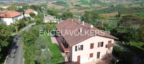 6 rooms Villa in Saludecio, Italy No. 77340 33