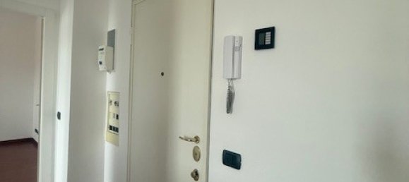 Studio in Monza, Italy No. 55399 8