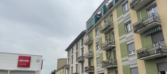 Studio in Monza, Italy No. 55399 15