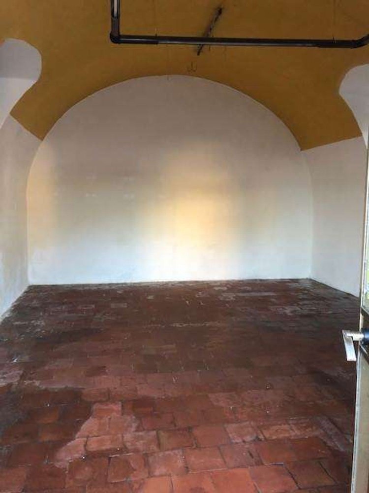 44m² Commercial property in Mulazzo, Italy No. 128741