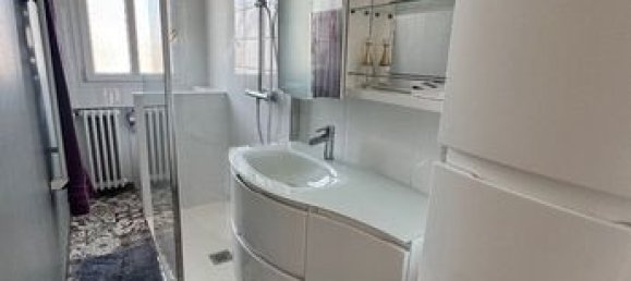 2 bedrooms House in Les Pavillons-sous-Bois, France No. 354679 7