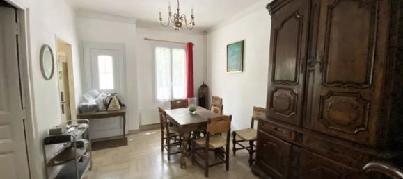 Casa de 5 dormitorios en Courbevoie, France No. 277886 4