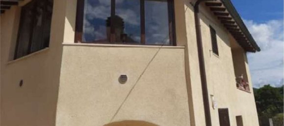 5 bedrooms Apartment in Sellano, Italy No. 369862 8