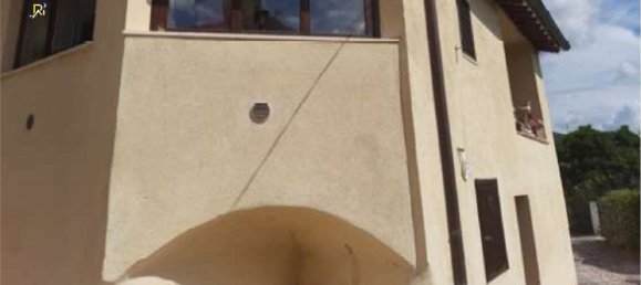 5 bedrooms Apartment in Sellano, Italy No. 369862 9